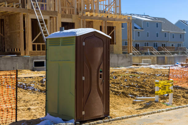 Best Construction site porta potty rental  in Charlevoix, MI