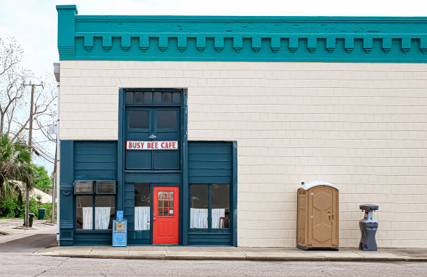 Best Portable toilet rental cost  in Charlevoix, MI